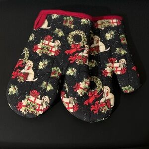 Handmade Oven Mitts Christmas theme